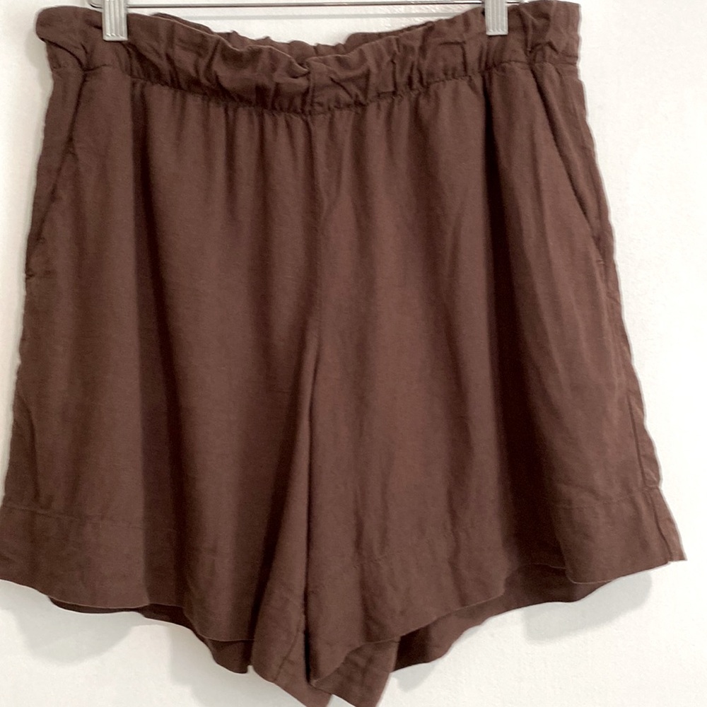 Gap Linen Blend Shorts